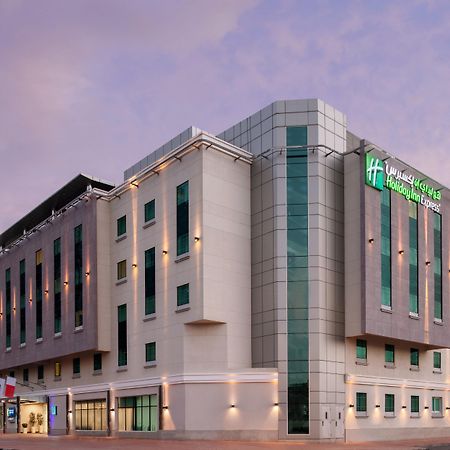 Holiday Inn Express Dubai Safa Park By Ihg Экстерьер фото